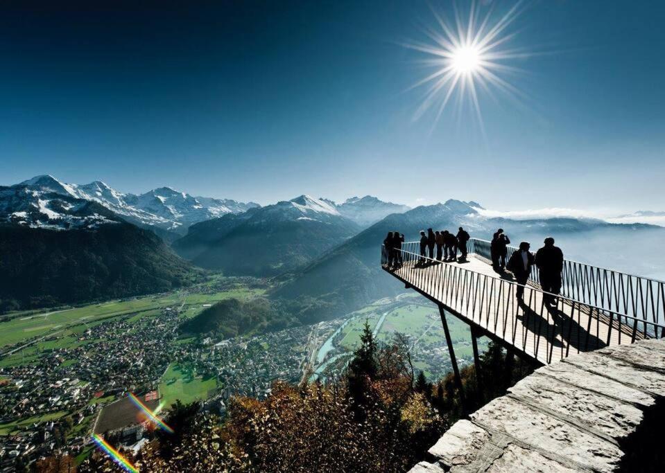 Chalet Mignon - Your Vacation Oasis At Lake Brienz Bönigen エクステリア 写真