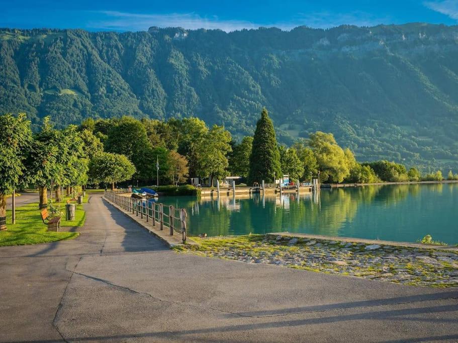 Chalet Mignon - Your Vacation Oasis At Lake Brienz Bönigen エクステリア 写真